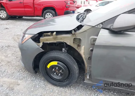 2019 Hyundai Elantra Sel z USA, uszkodzony, nr VIN 5NPD84LF2KH480548